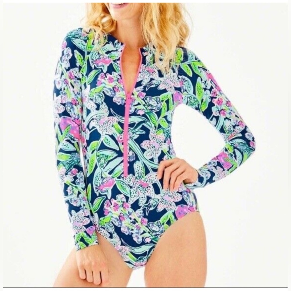 🐠🪸Lilly Pulitzer Begonia~Sway This Way~Deep Sea Navy Long Sleeve (worn once)
